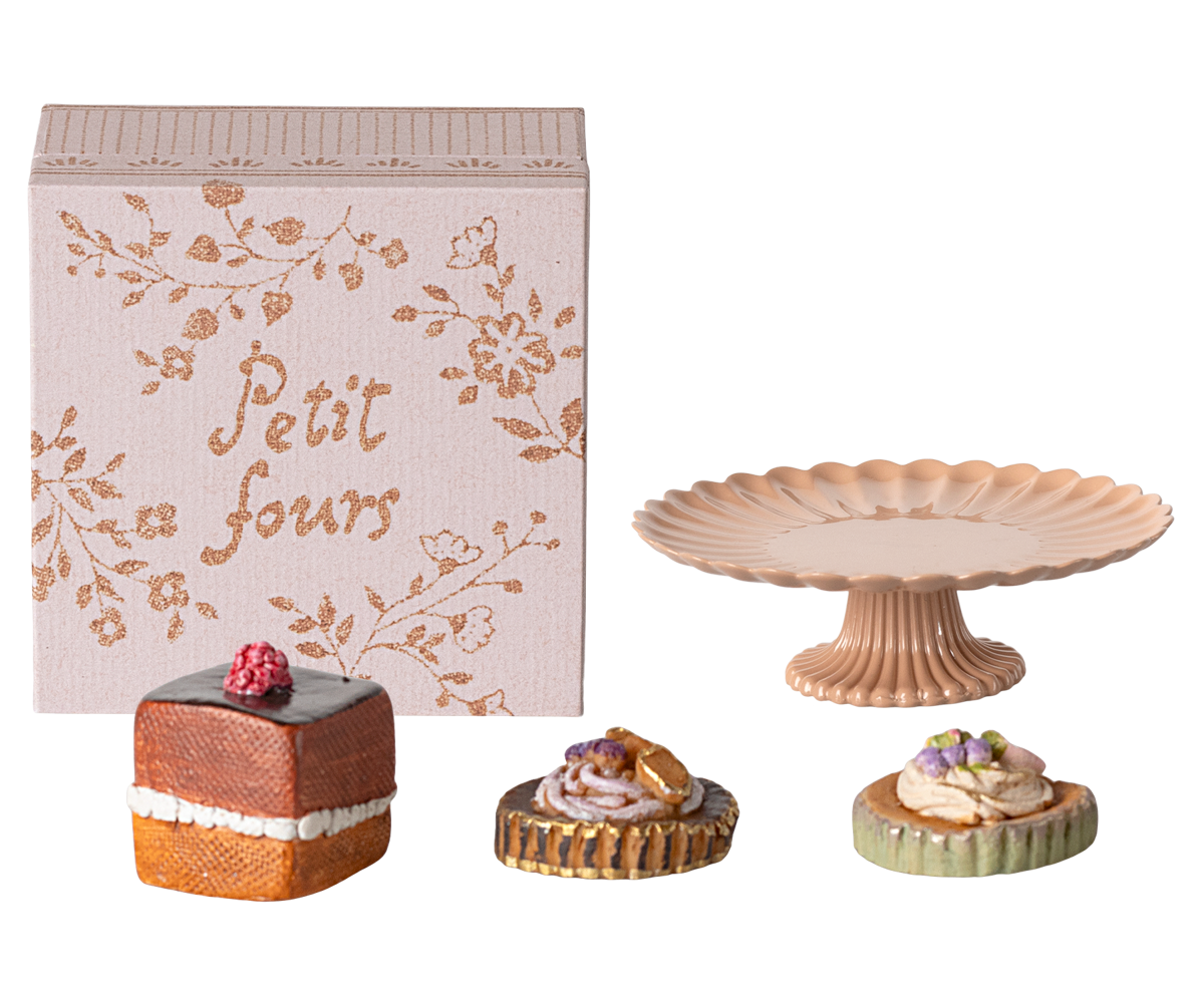 Cakes and Cakestand Mini Petit Fours - Maileg