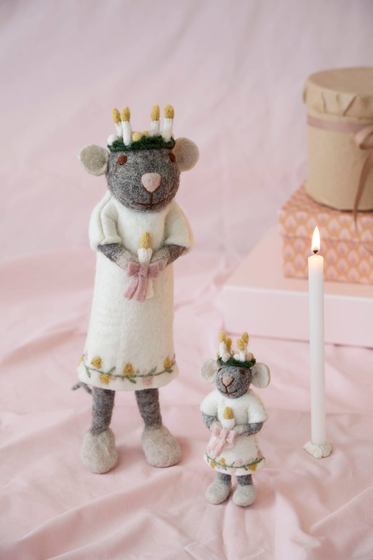 Medium Grey Girly Saint Lucia Mouse
