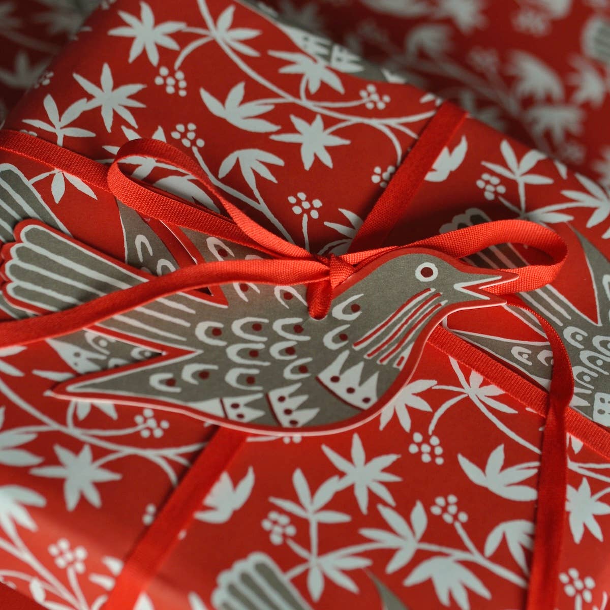 5 Fancy Songbird Gift Tags in Rosehip