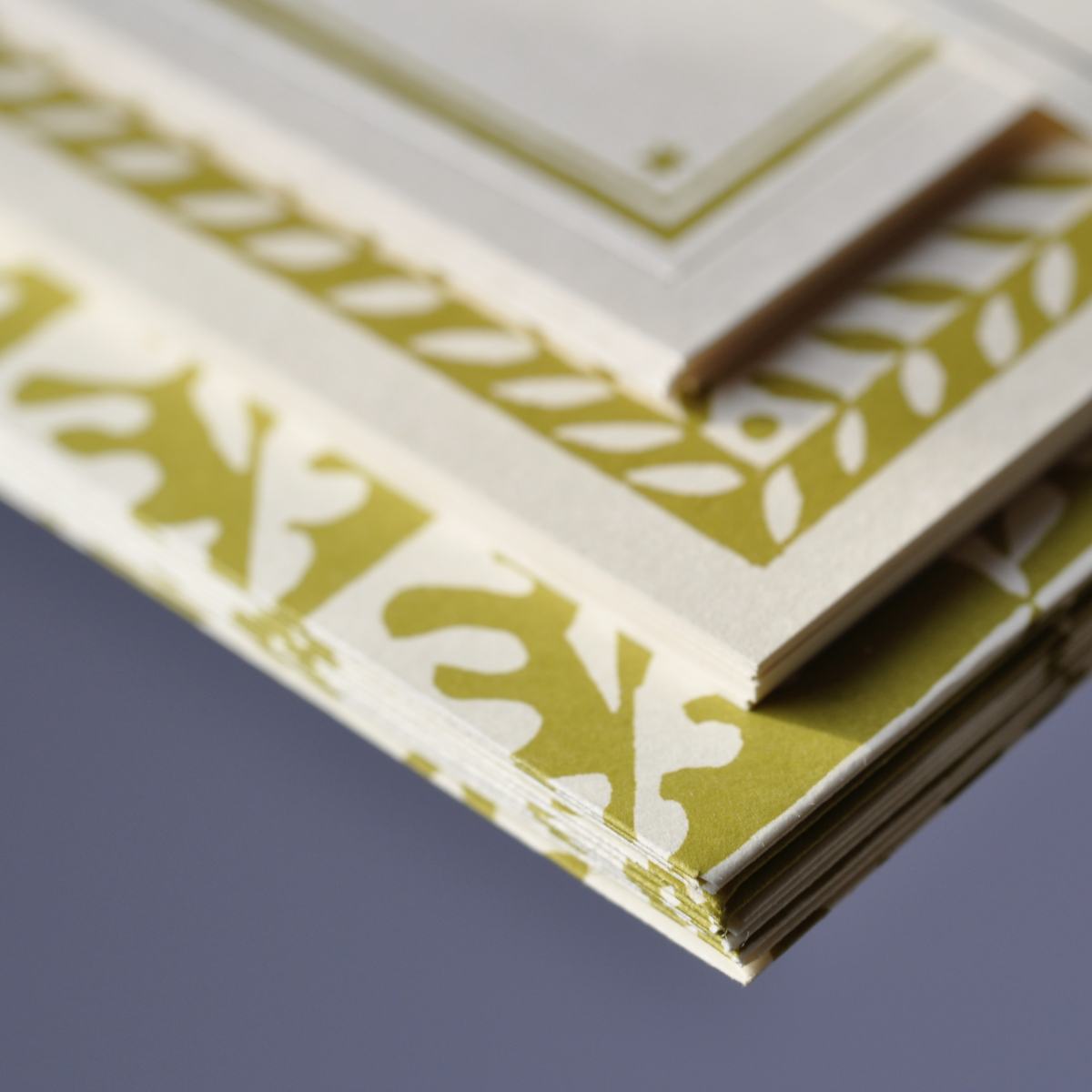 Set of Notecards and Envelopes Oak Leaves Sap Green