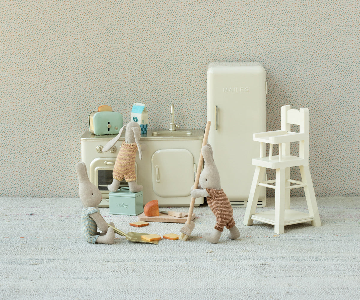 Bread Box w/Utensils - Maileg