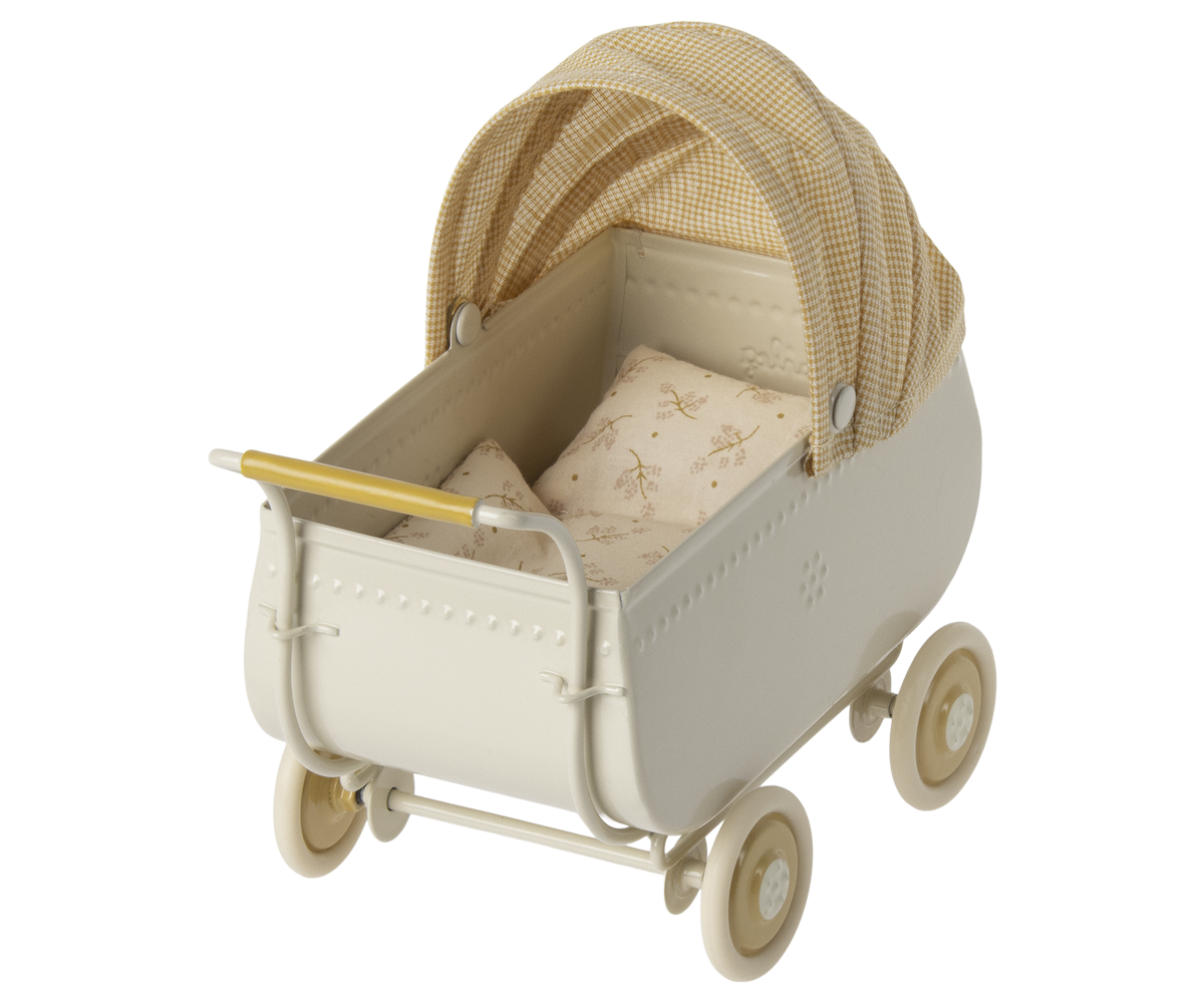 Yellow Pram, Micro