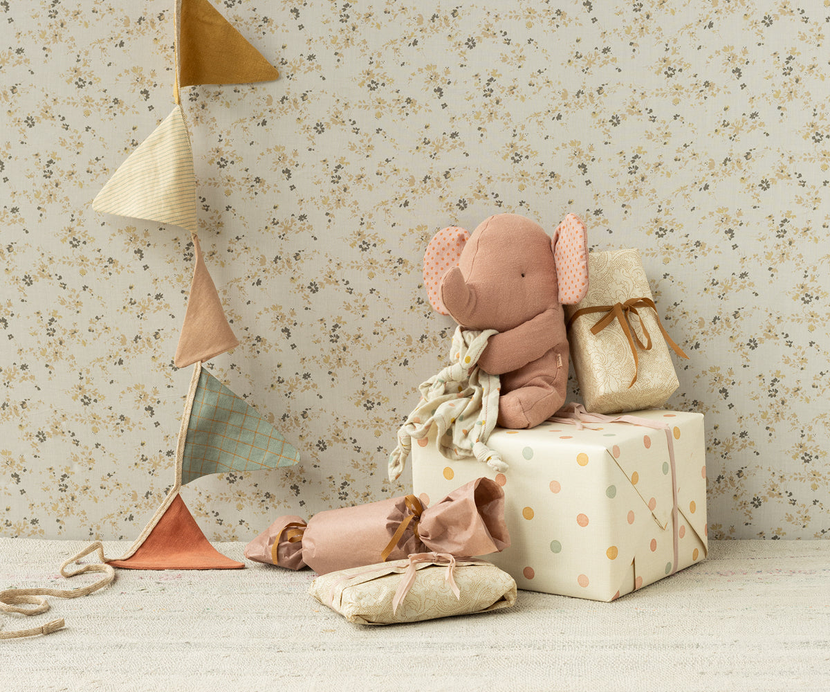 Old Rose Elephant Lullaby Friends - Maileg
