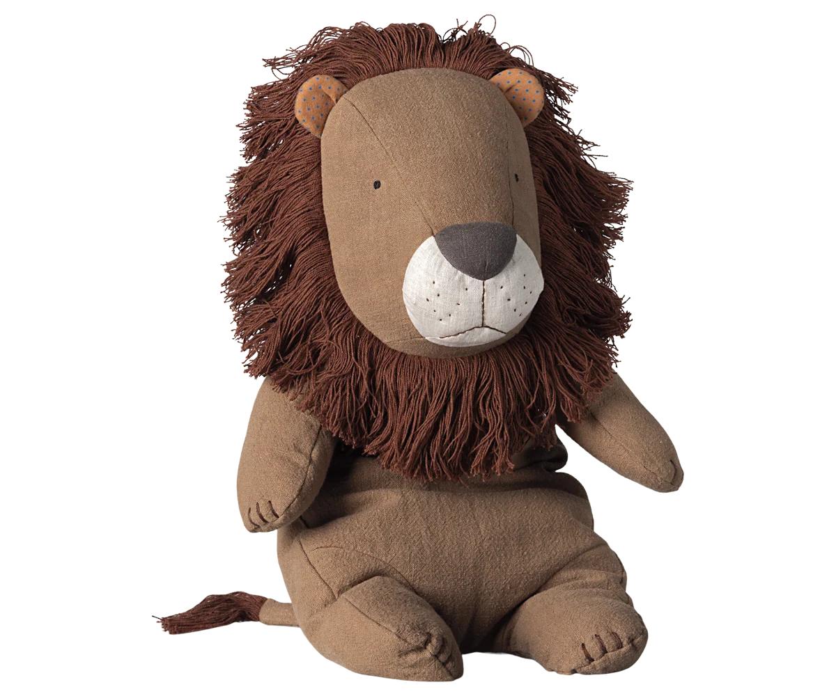 Big Lion, Safari Friends