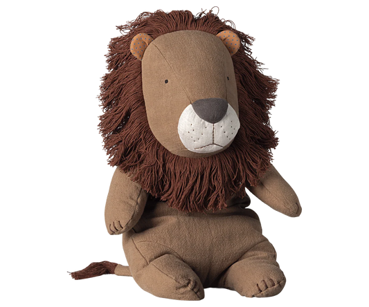 Big Lion, Safari Friends