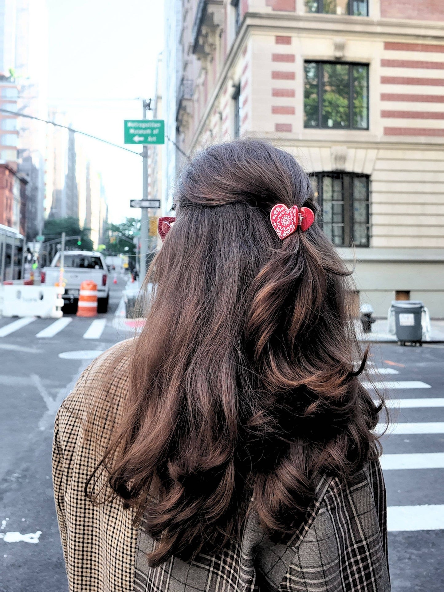 Hand-painted Mini Paisley Heart Claw Hair Clip: Red