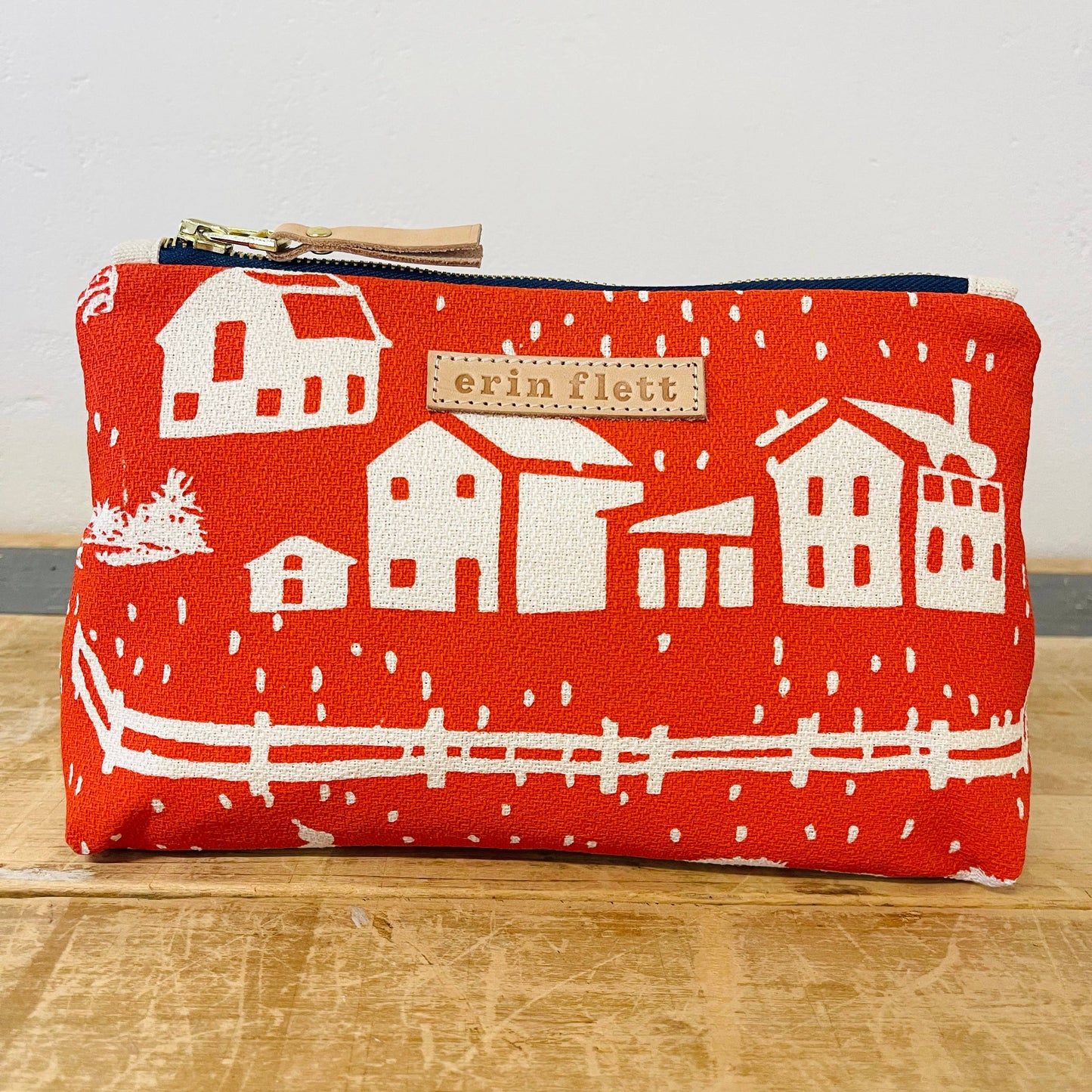 Farmhouse Toile Laura Bag: Navy / Cotton Barkcloth