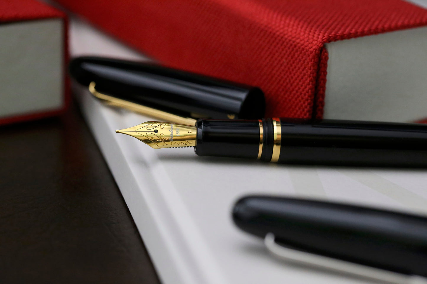 Esterbrook Estie Fountain Pen - Ebony Gold Trim