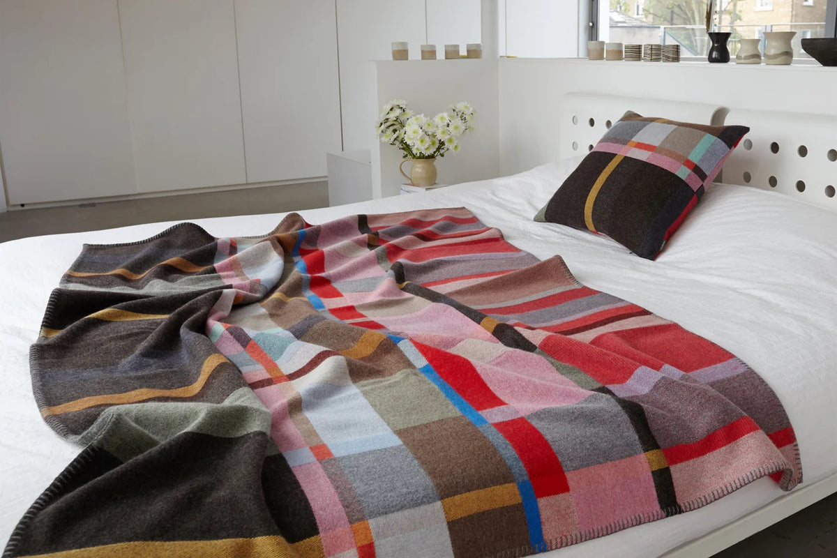 Lasdun Block Throw - Red