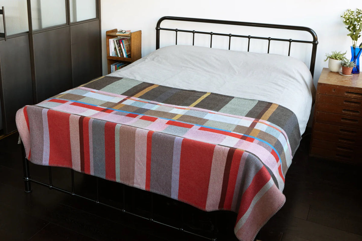 Lasdun Block Throw - Red