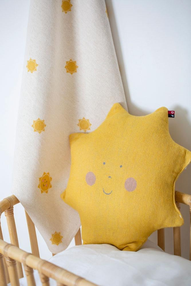 Juwel Baby Blanket Embroidered "Suns"