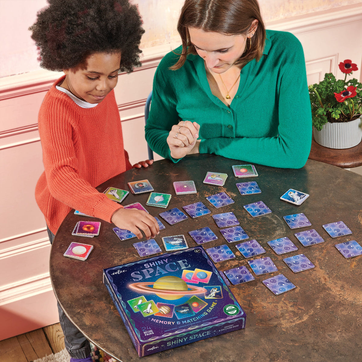 Space Shiny Matching Game - eeBo
