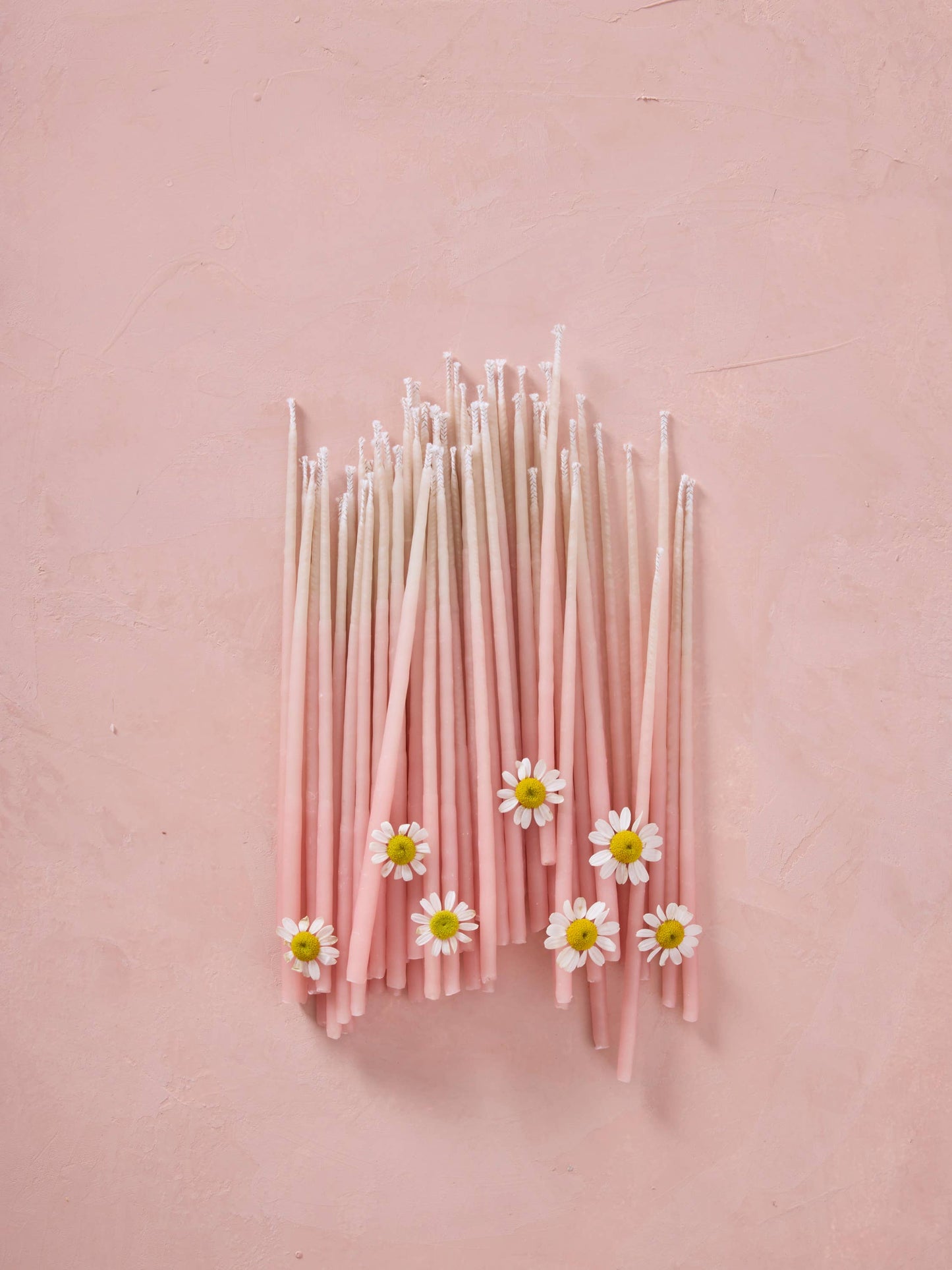 Hand-dipped Pure Beeswax Birthday Candles | Tall Pink Ombré : Pink Ombre