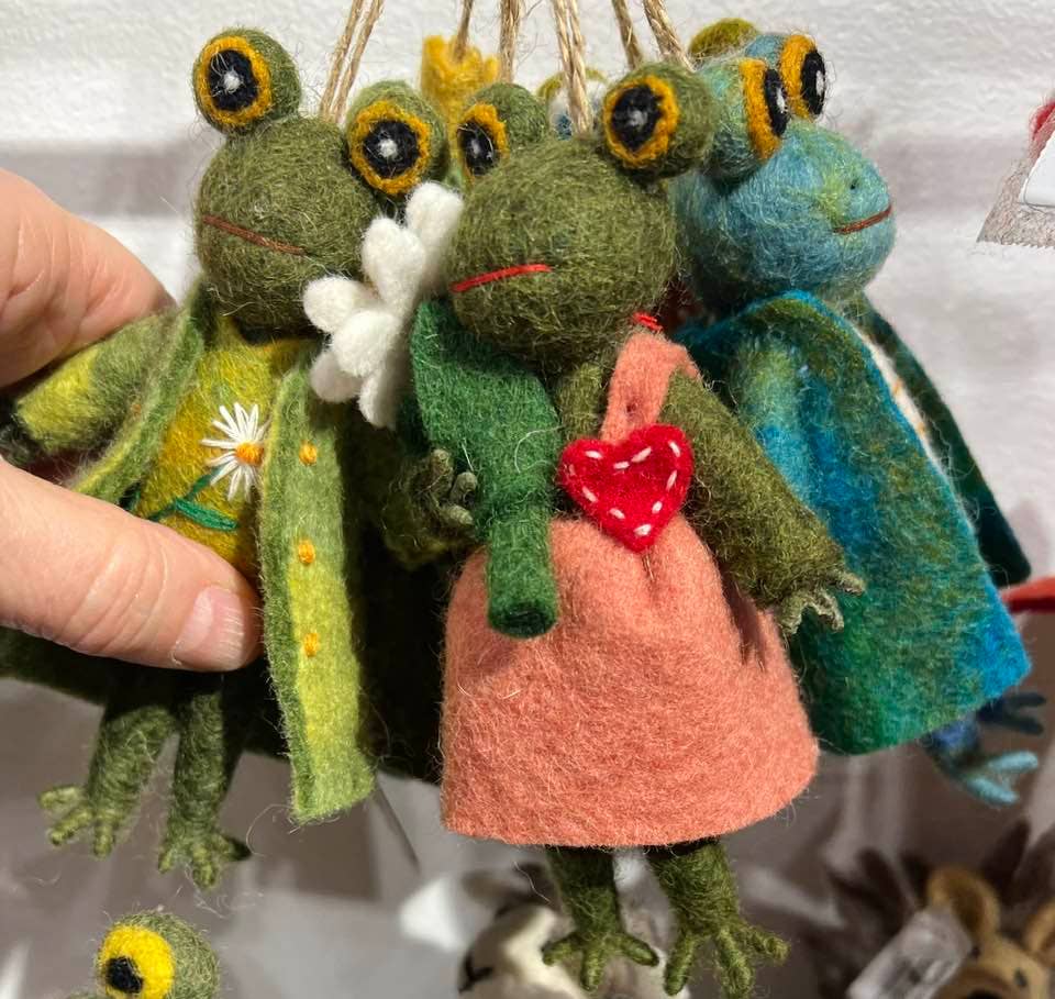 Frog Ornament Dapper
