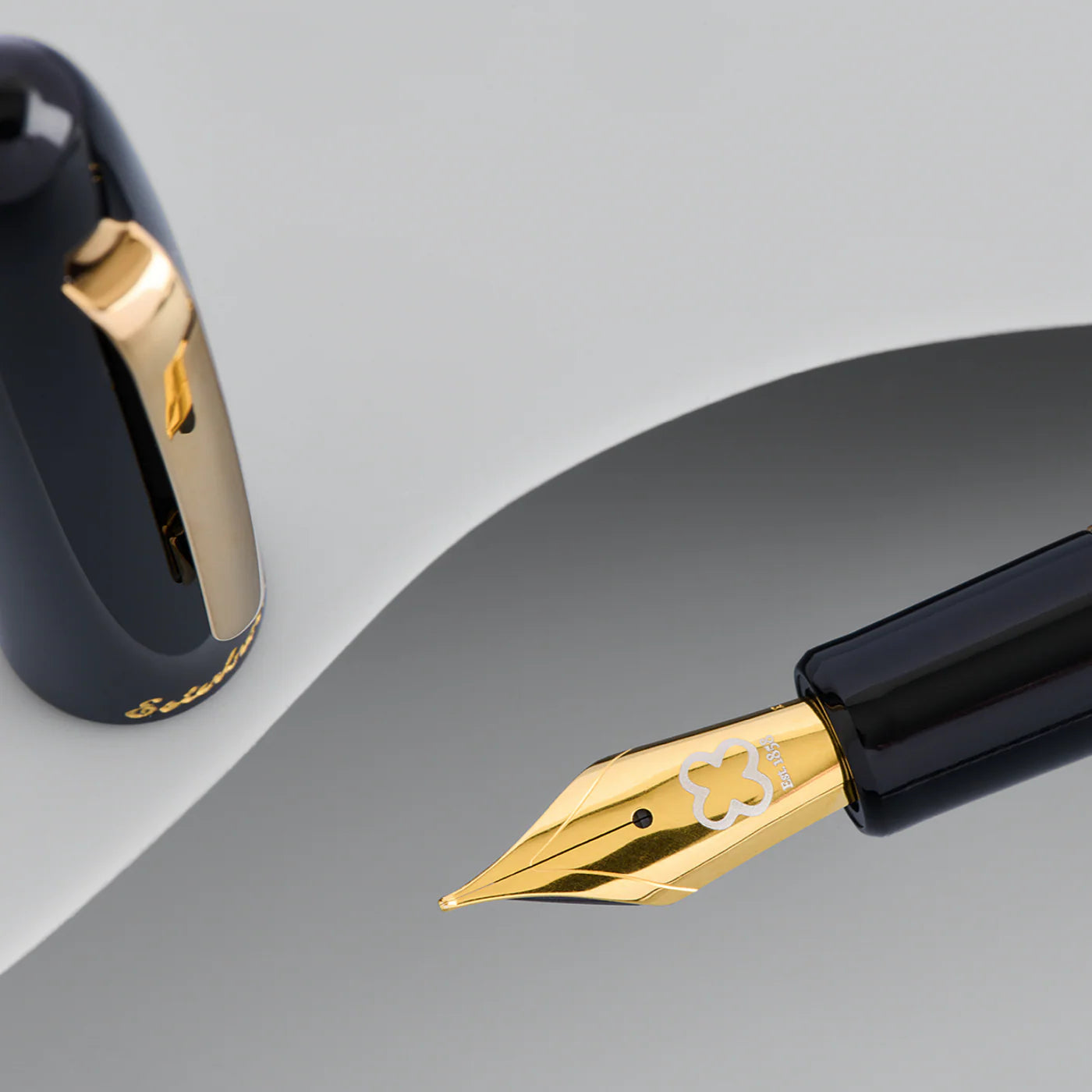 Esterbrook Estie Fountain Pen - Ebony Gold Trim
