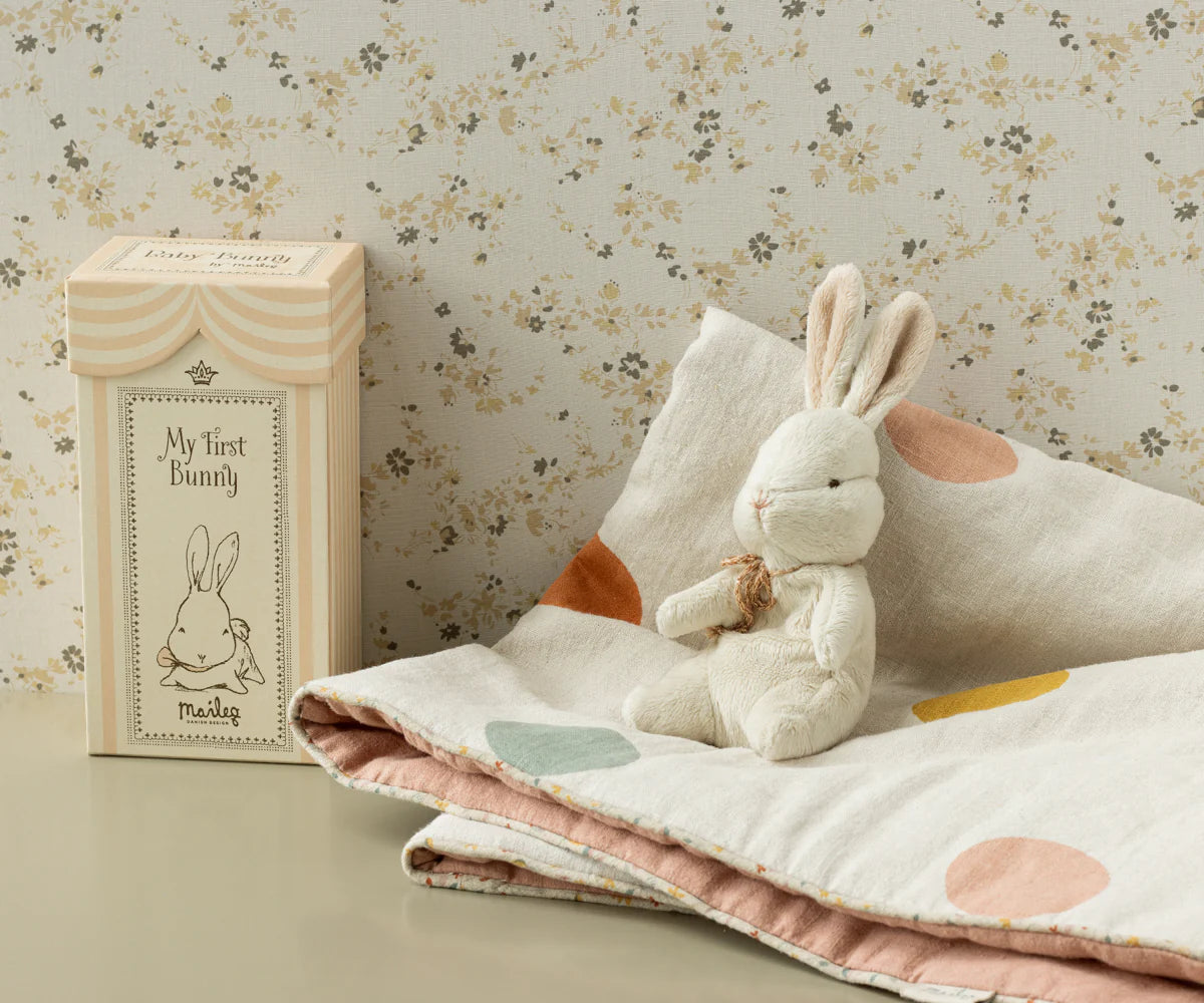 Off-White My First Bunny