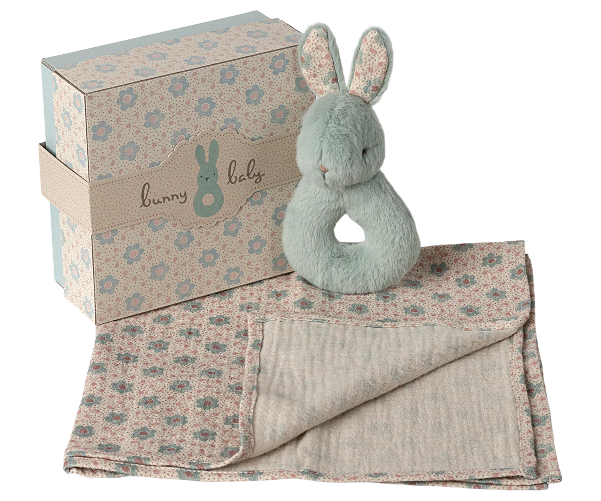 Rabbit Rattle Set, Mint